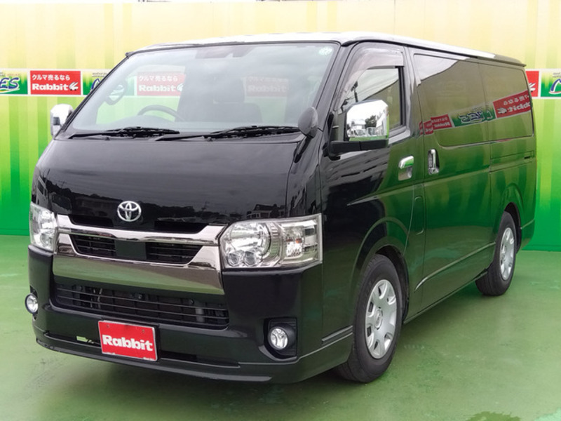 TOYOTA　HIACE VAN