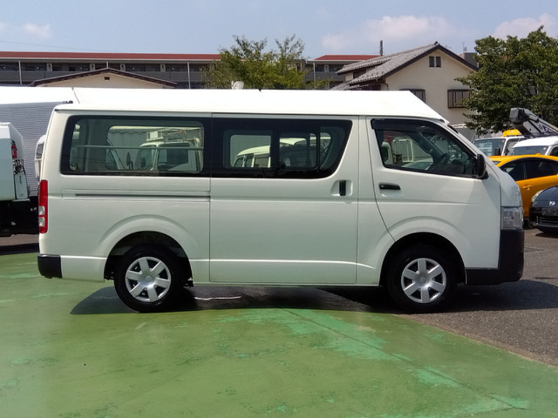 HIACE VAN-3