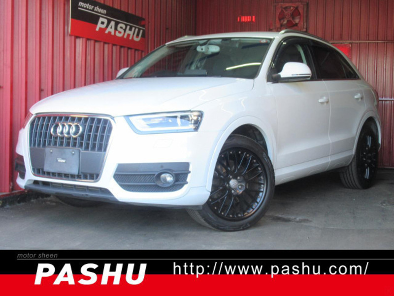 AUDI　Q3