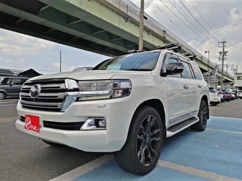 LAND CRUISER-5