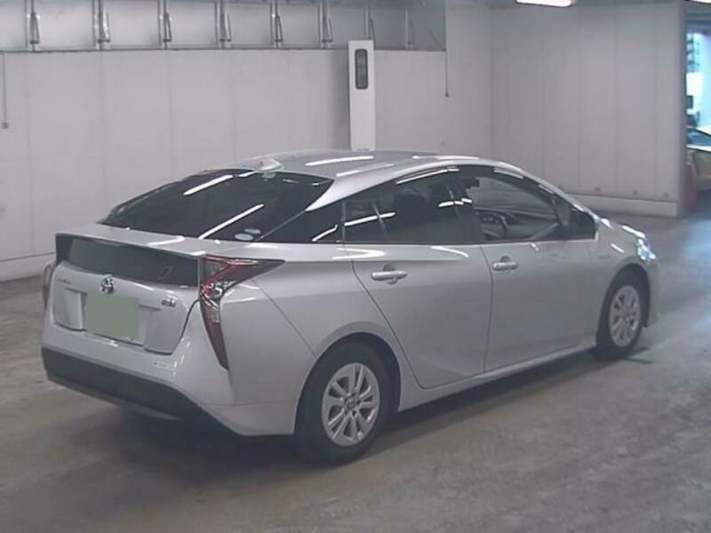 PRIUS-3