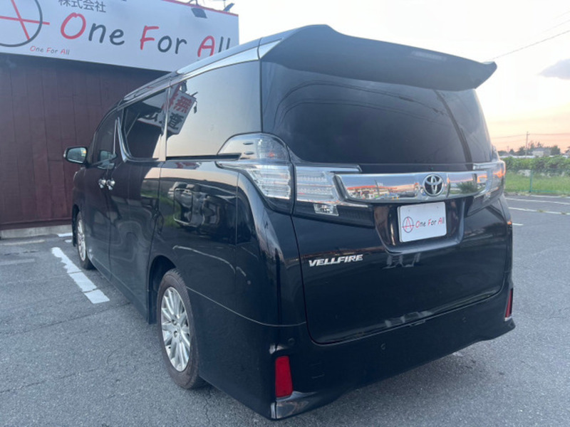 VELLFIRE-8