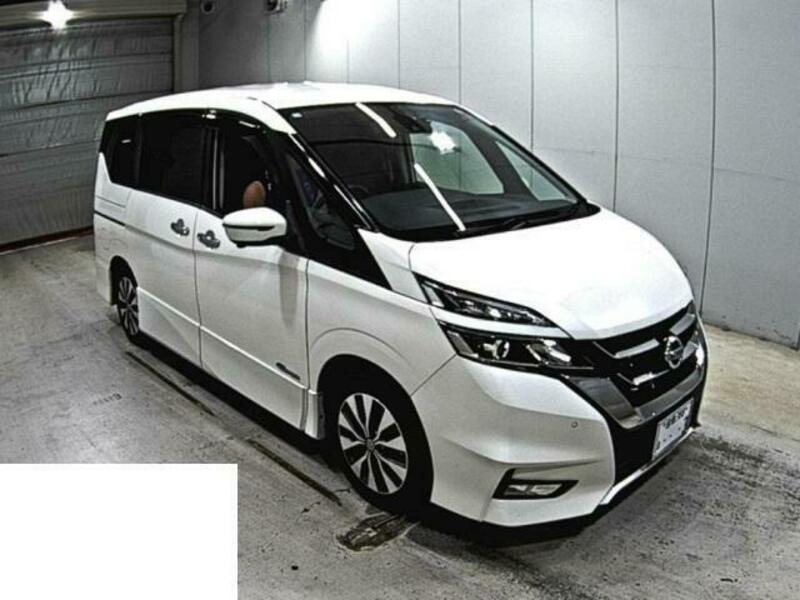 NISSAN　SERENA