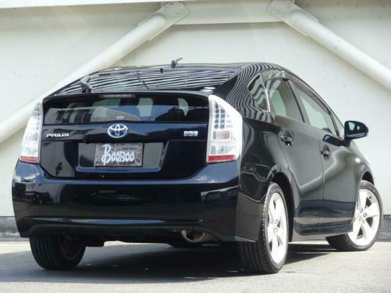 PRIUS-1