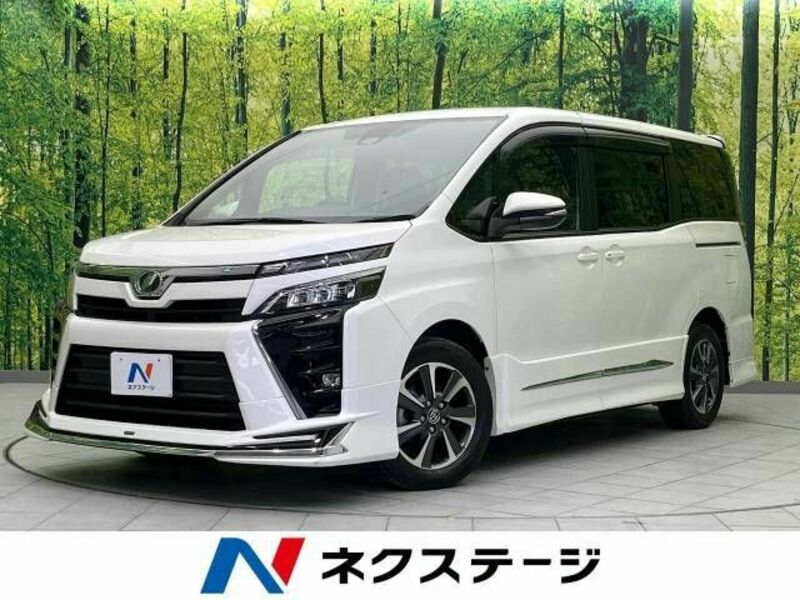 TOYOTA　VOXY