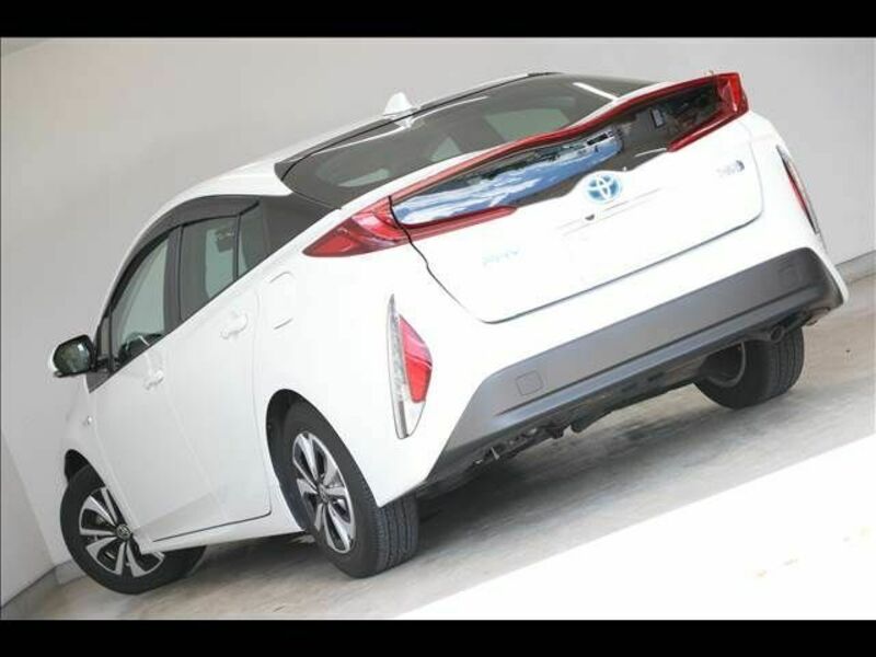 PRIUS PHV-10