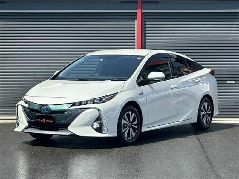 TOYOTA　PRIUS PHV