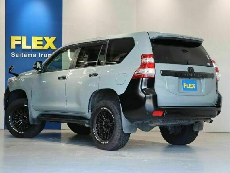 LAND CRUISER PRADO-5