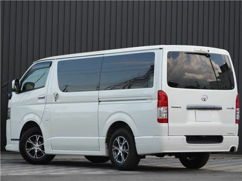 HIACE VAN-1