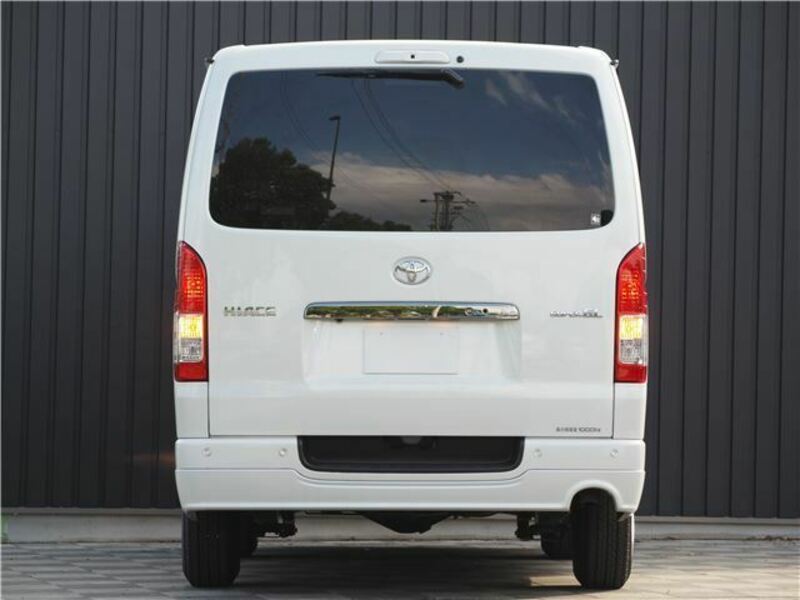 HIACE VAN-12