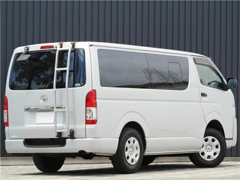 HIACE VAN-8