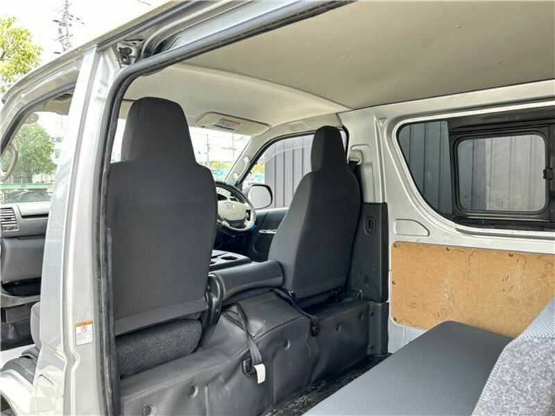 HIACE VAN-27