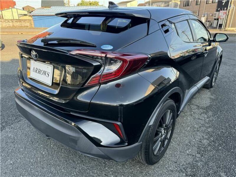 C-HR-7