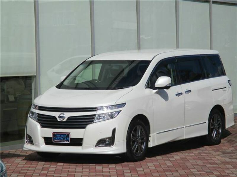 NISSAN　ELGRAND