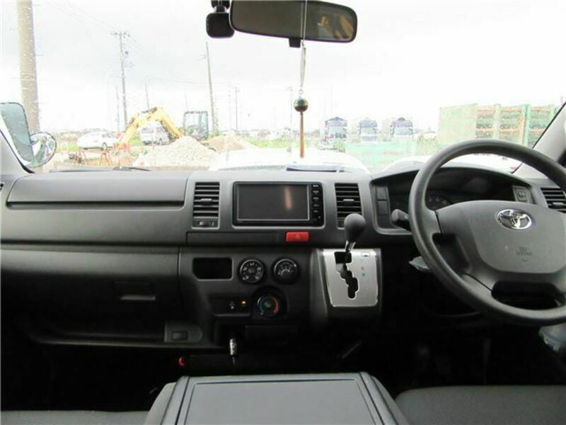 HIACE VAN-4