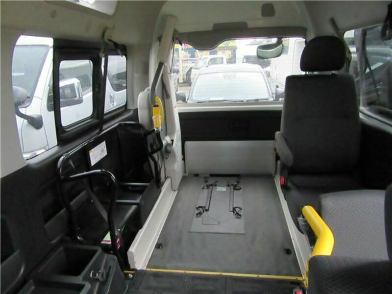 HIACE VAN-15