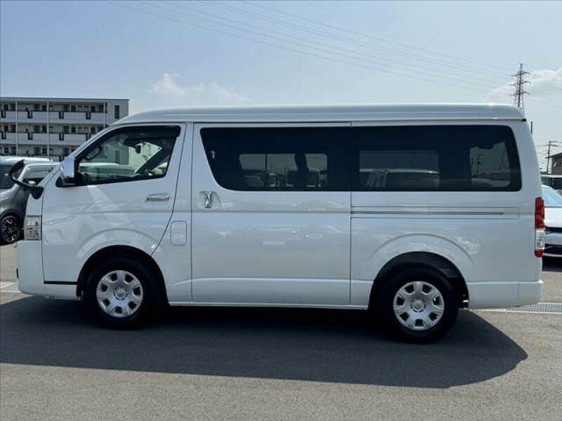 HIACE VAN-11