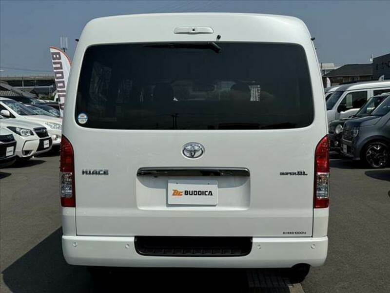 HIACE VAN-13