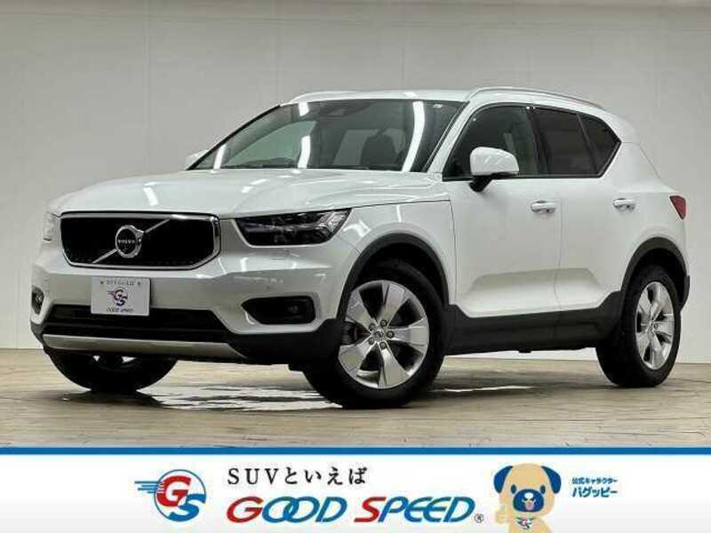 VOLVO　XC40