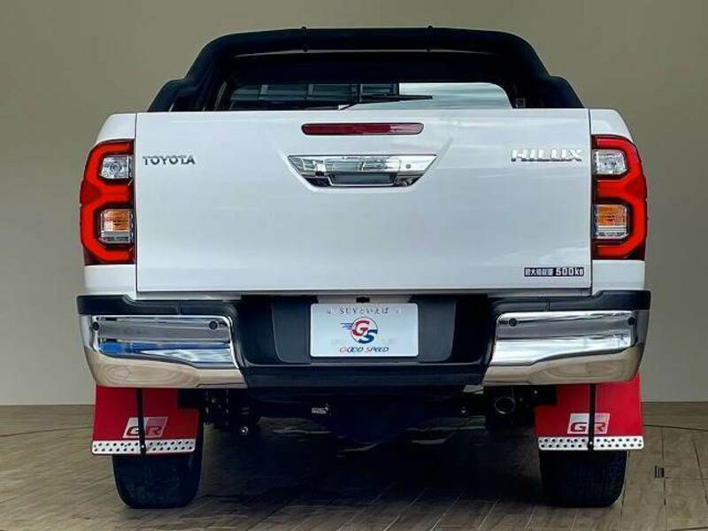 HILUX-14