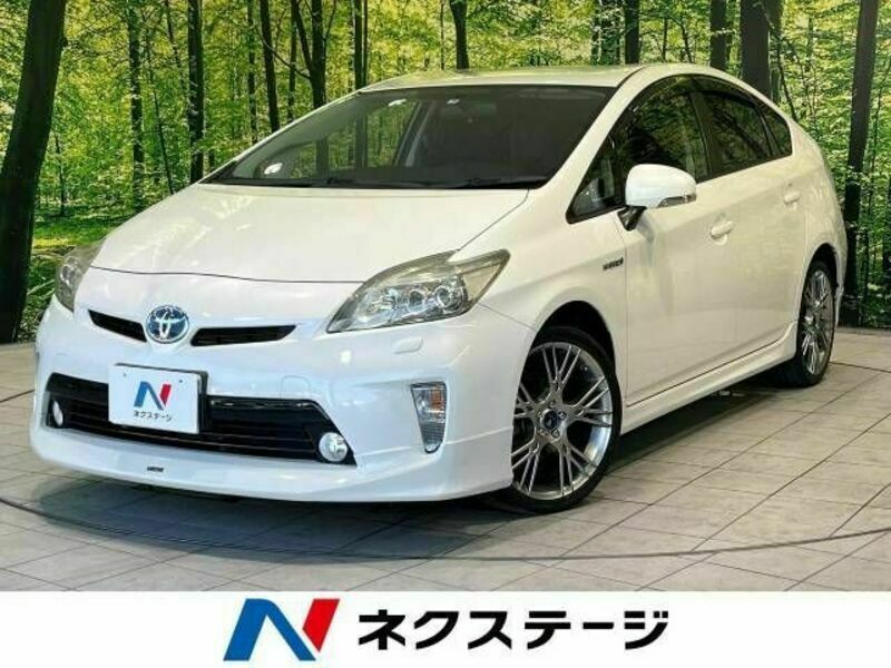 TOYOTA　PRIUS