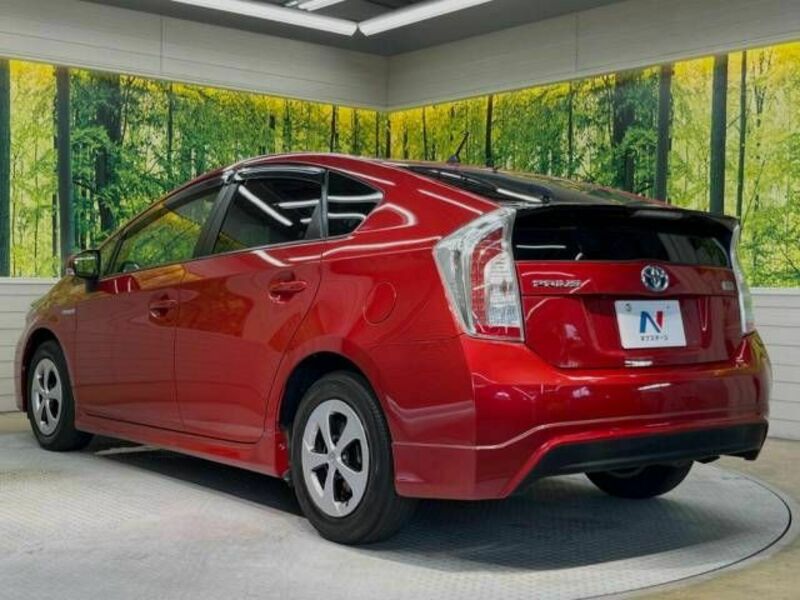 PRIUS-17