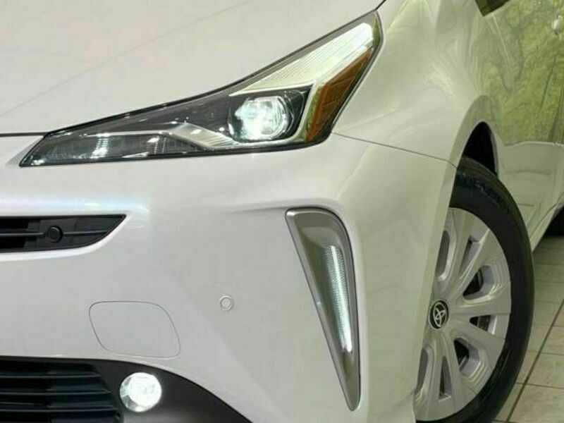 PRIUS-12