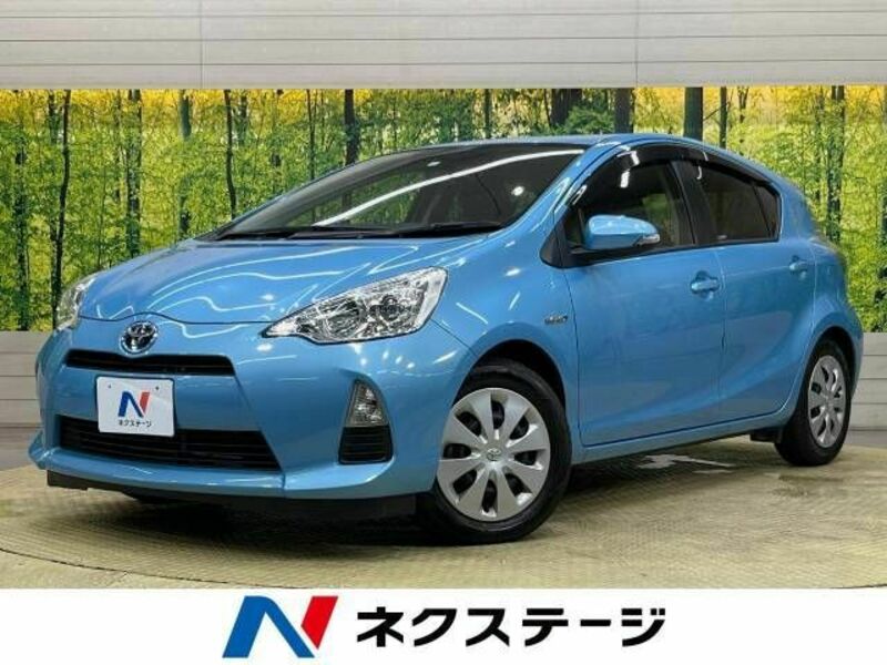 TOYOTA　AQUA