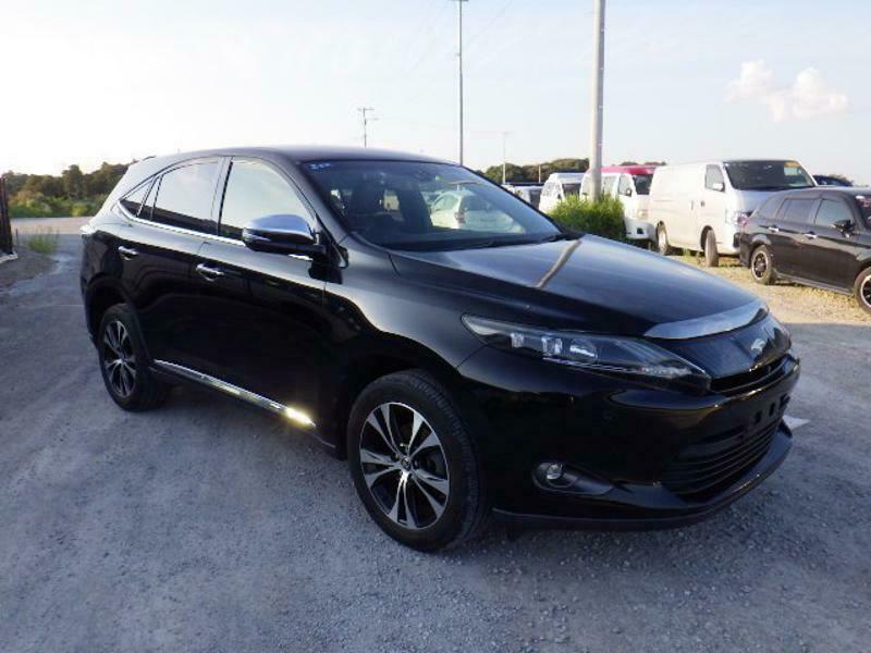 TOYOTA　HARRIER