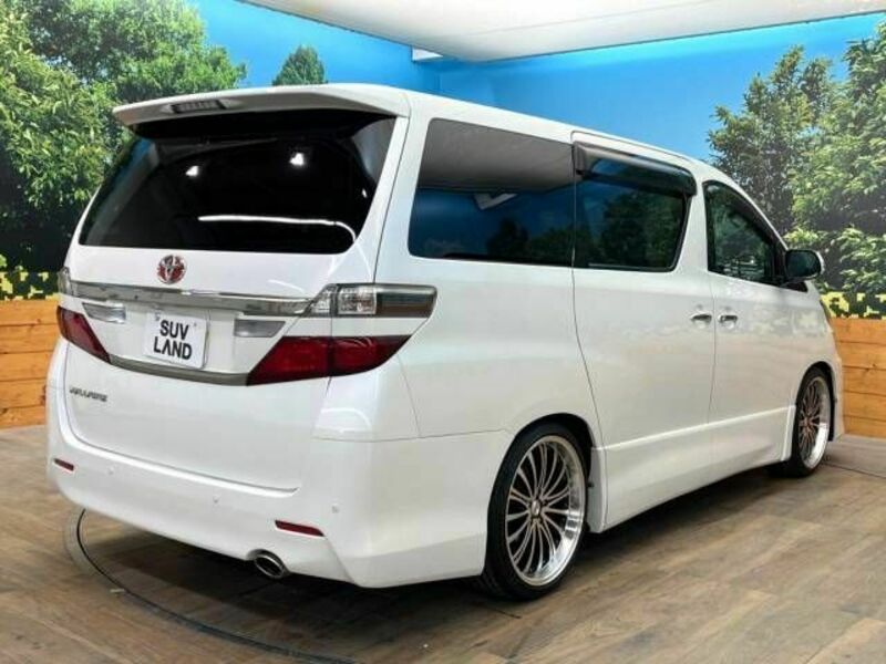 VELLFIRE-18