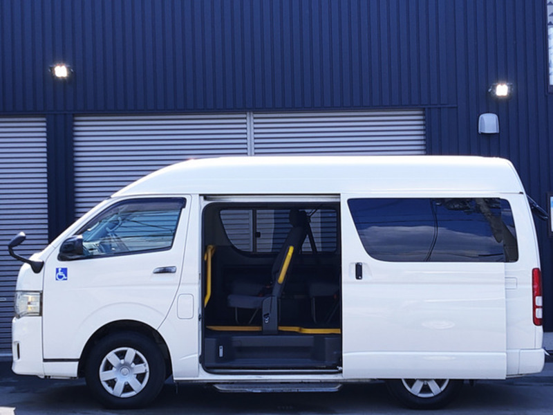 HIACE VAN-4