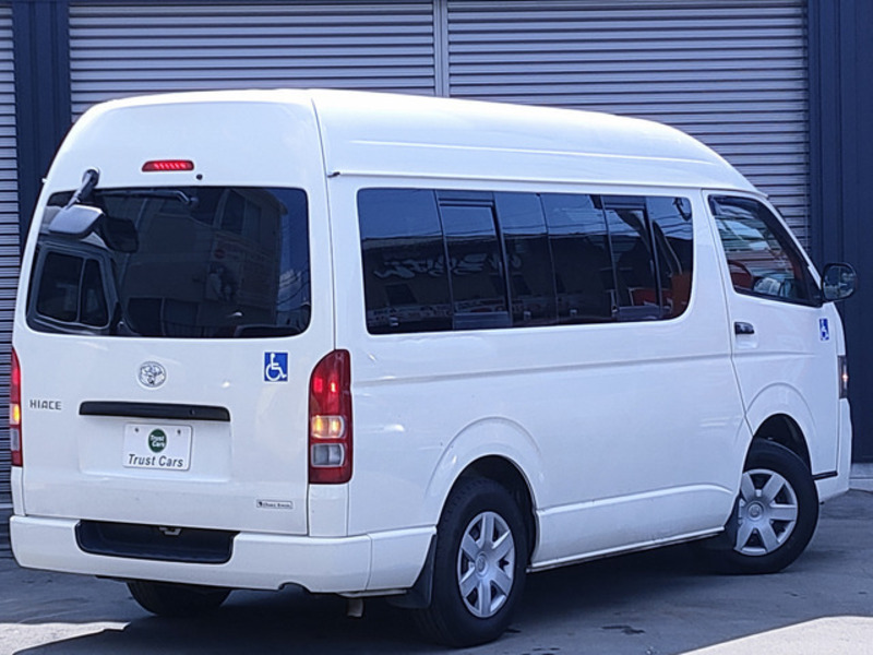 HIACE VAN-18