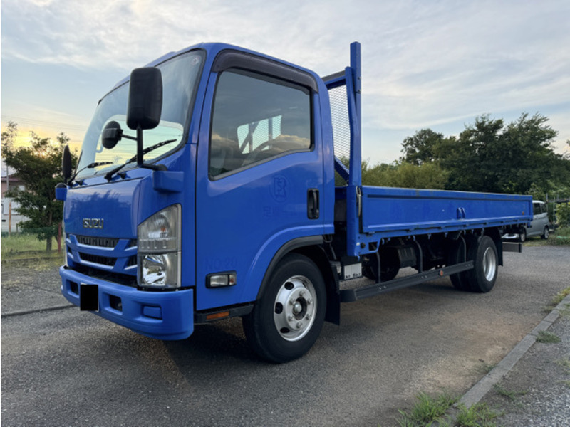 ISUZU　ELF