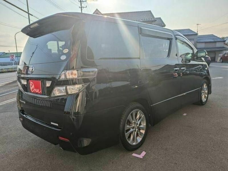 VELLFIRE-18