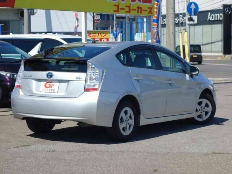 PRIUS-1