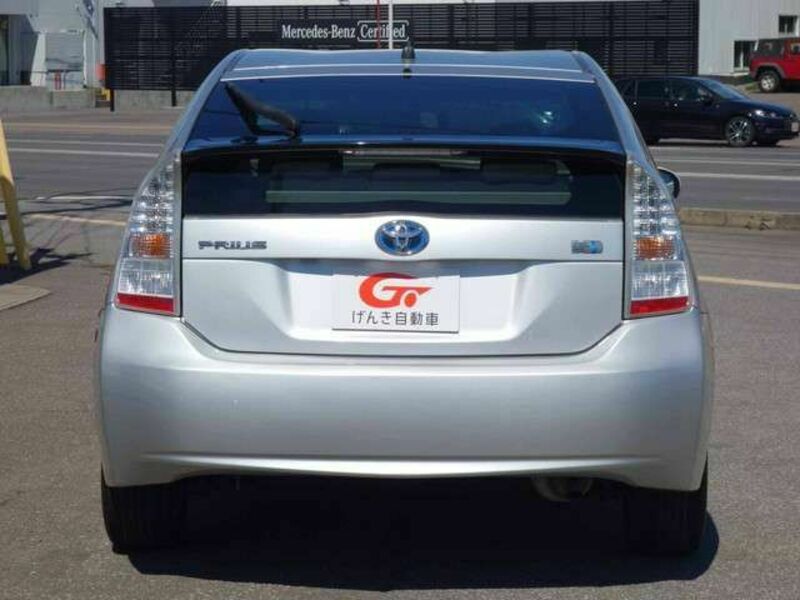 PRIUS-3