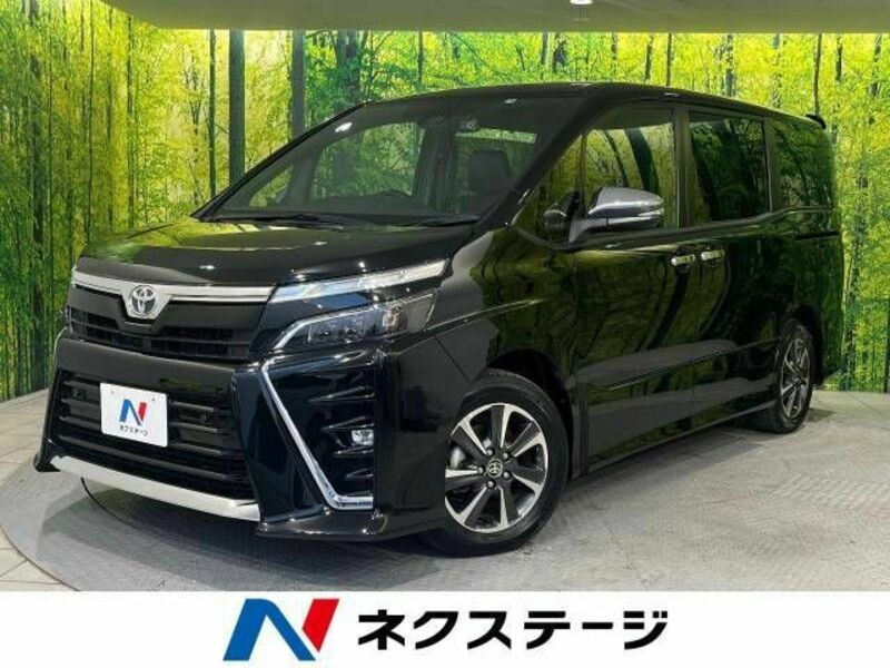 TOYOTA　VOXY