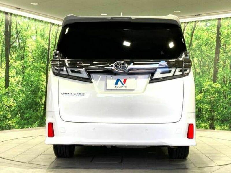 VELLFIRE-16