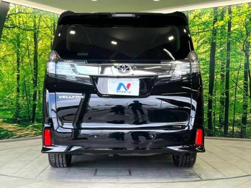 VELLFIRE-16