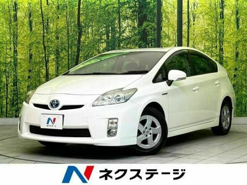 TOYOTA　PRIUS