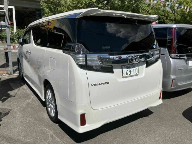 VELLFIRE-2