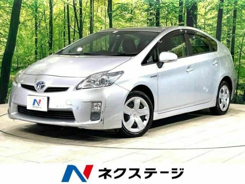 TOYOTA　PRIUS