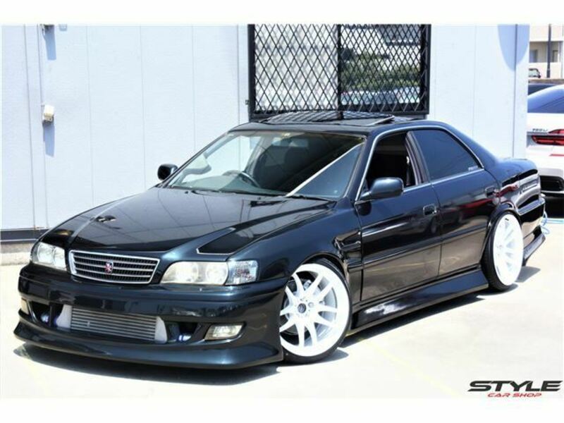 TOYOTA　CHASER