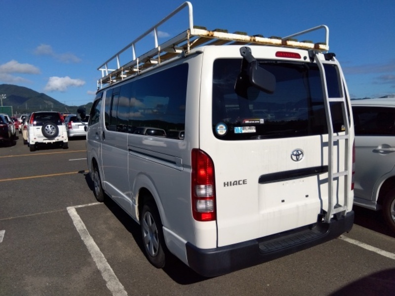 HIACE VAN-5