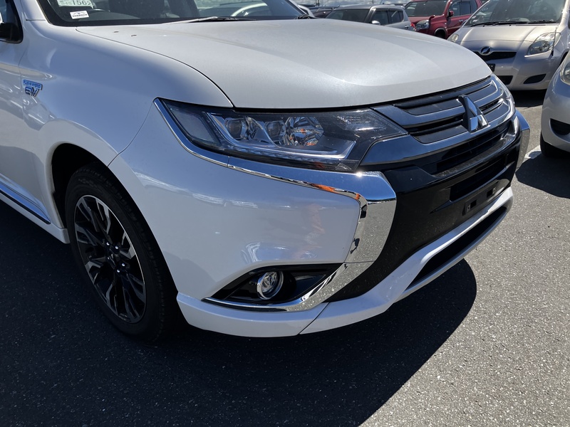 OUTLANDER PHEV-46