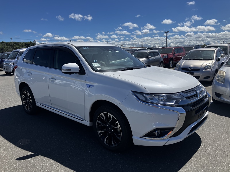 OUTLANDER PHEV-6