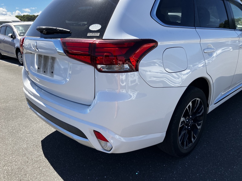 OUTLANDER PHEV-48