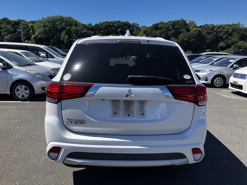 OUTLANDER PHEV-3