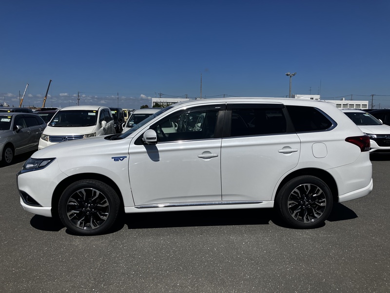 OUTLANDER PHEV-3