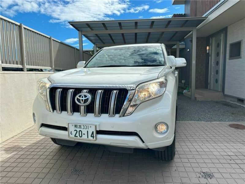 TOYOTA　LAND CRUISER PRADO